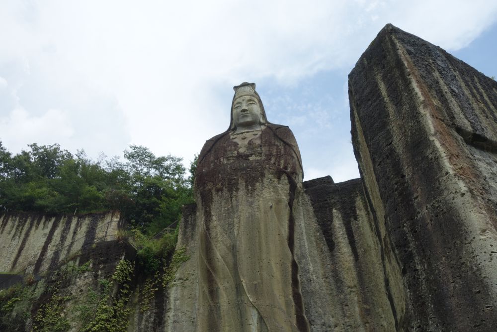 27 m hohe Peace Kannon Statue