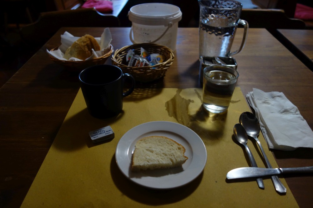 Frühstück im Rifugio Giaf